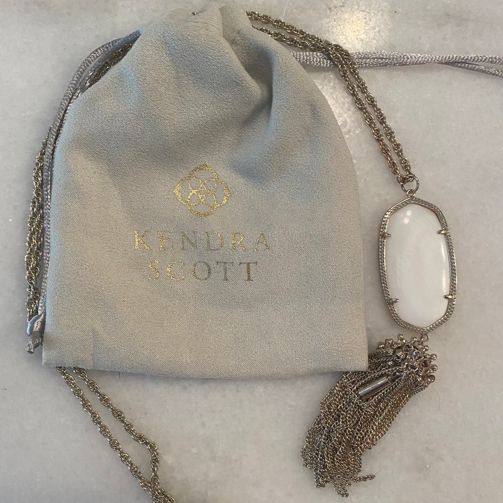 Kendra Scott rayne necklace mother of Pearl